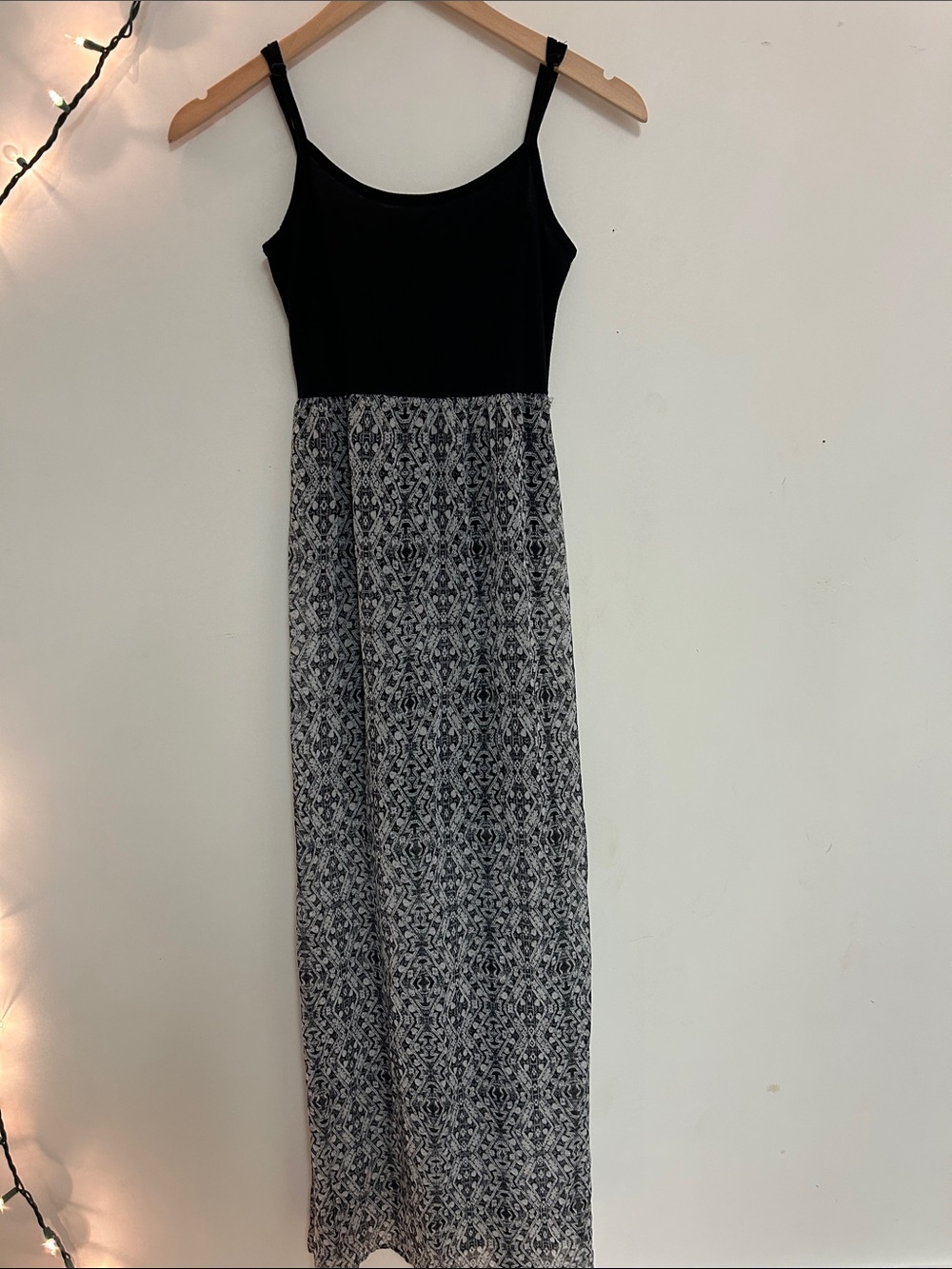 Rue21 Black Bodice Gray Patterned Maxi Dress
